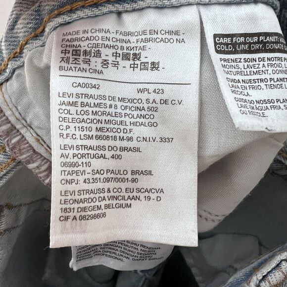 LEVI's Jeans Women's Size 30 Distressed Faded Button Fly Crop Fit Light Wash - Picture 11 of 13